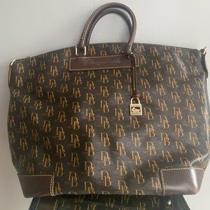 Dooney and Bourke Vanessa Signature 1975 Large Satchel bag